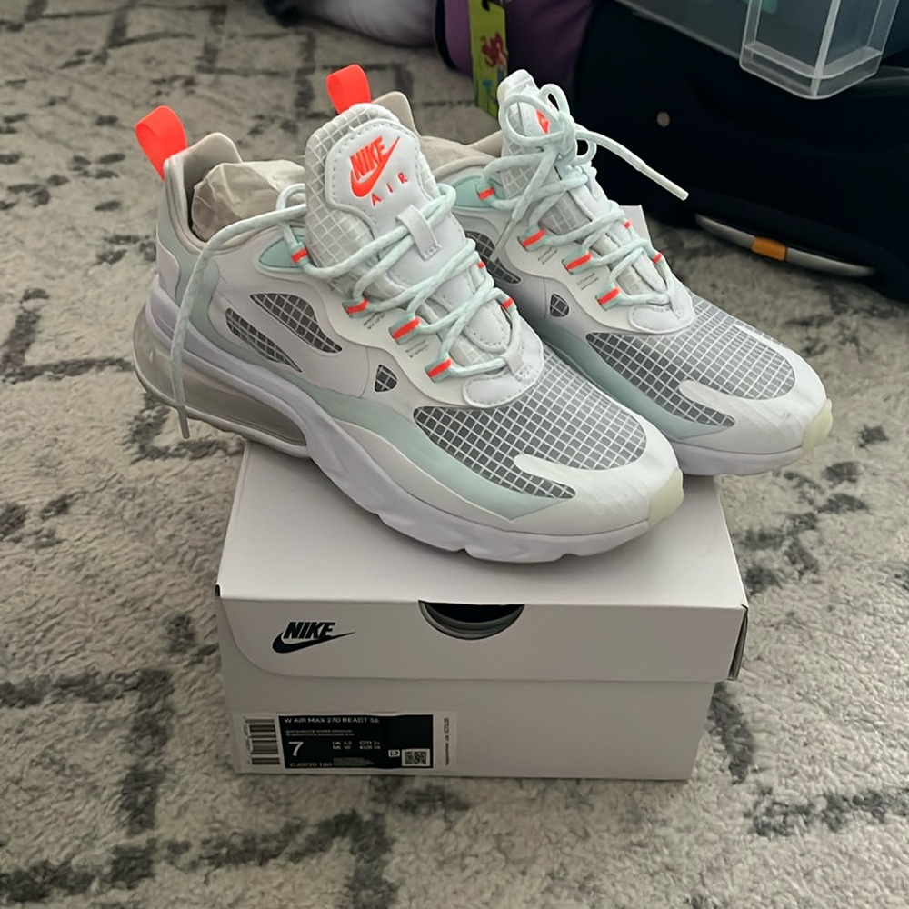 Nike air max 270